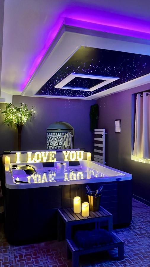Apartment Mille Et Nuit Privatif **** *